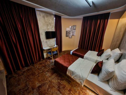 Hotel City Code
