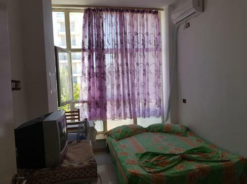 Seaview Apartments Right At The Beach