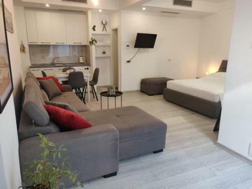E&a Apartments Guesthouse