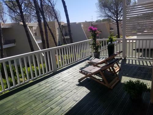 Beach Veranda Home, Gjiri I Lalzit
