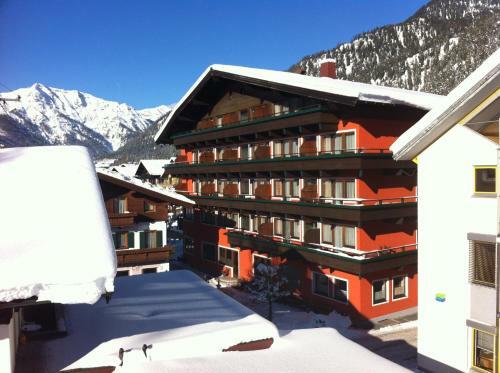 Hotel Tiroler Adler