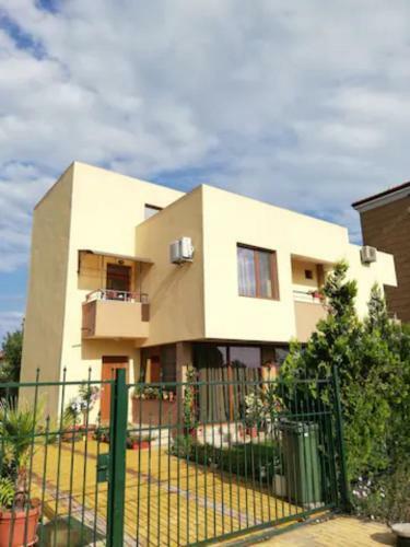 Hostal Guest House Aheloy 2020