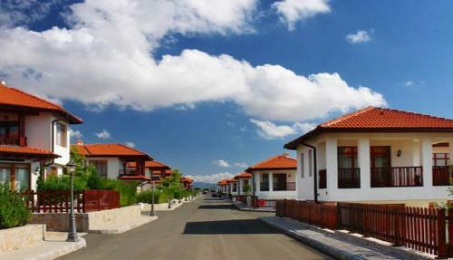 2 Bdr Seaside Villa With Private Pool Near Nesebar & Sunny Beach
