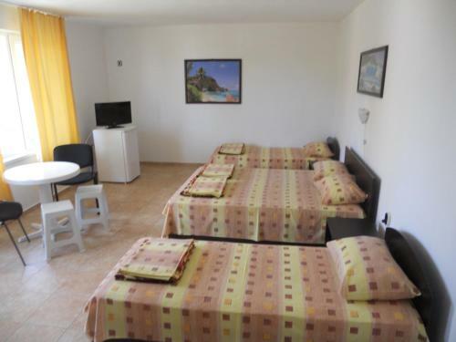 Hostal ???? "????"- ????????? ??????? ?? 100 ?????