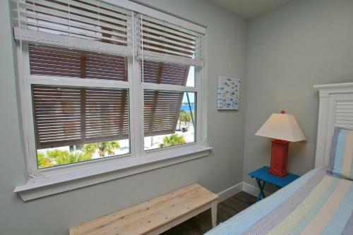 Serendipity Sands By Youngs Suncoast