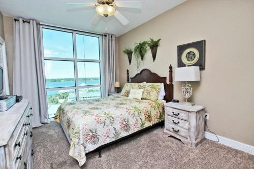 Crystal Shores West By Youngs Suncoast