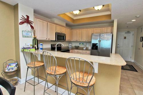 Crystal Shores West By Youngs Suncoast