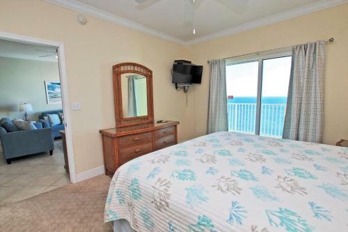 Crystal Shores West By Youngs Suncoast