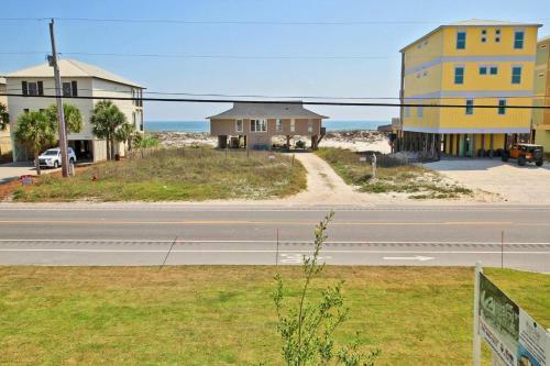 West Side Cottages Unit B By Youngs Suncoast