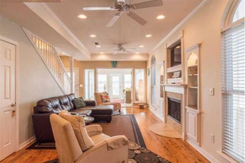 The Rising Tide By Meyer Vacation Rentals