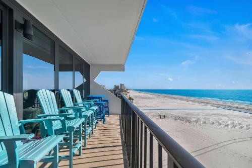 Island Winds East Unit 401