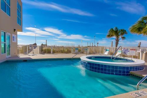 Hotel Crystal Shores III