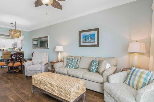 Hotel Crystal Shores III