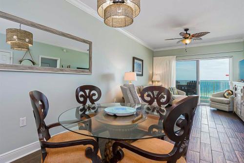 Hotel Crystal Shores III