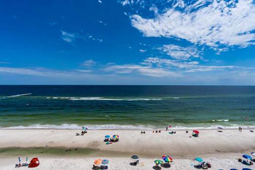 Hotel Crystal Shores III