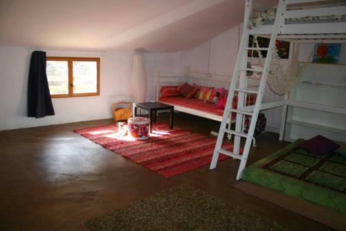 Casa De Pueblo En Miravet