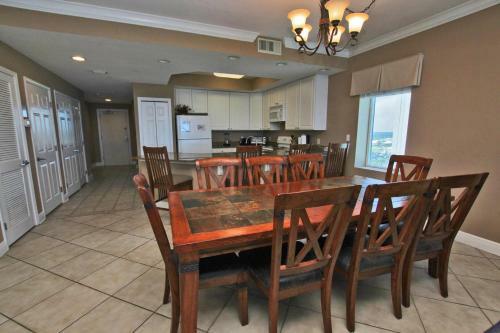 San Carlos 701 By Youngs Suncoast