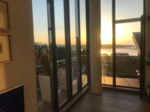 Apartamento Atico Espectacular Con Vistas A La Playa