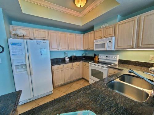 Crystal Tower 1801 By Youngs Suncoast