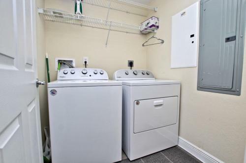 Crystal Tower 1608 By Youngs Suncoast