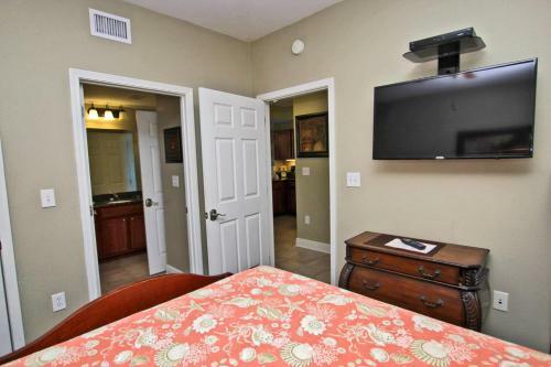 Crystal Tower 1205 By Youngs Suncoast