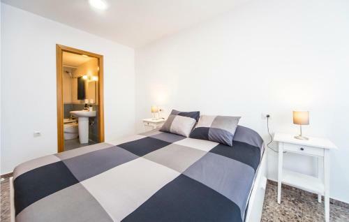 Stunning Apartment In Moncofa With 2 Bedrooms