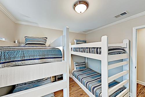 The Sand & Surf Beach House A