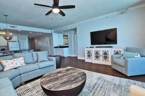 San Carlos 409 By Youngs Suncoast