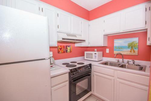 Summerhouse West By Youngs Suncoast