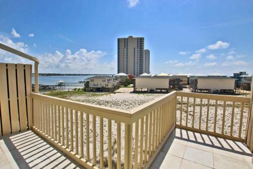 Summerhouse West By Youngs Suncoast