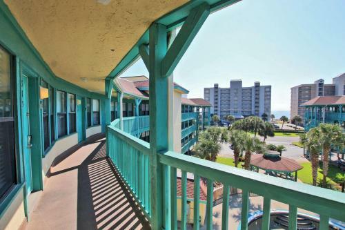 Sea Breeze By Youngs Suncoast