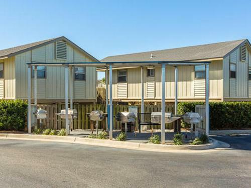 Crystal Tower 1101 By Youngs Suncoast