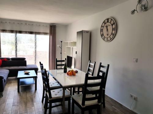 Apartamento Luxury 2 Bedroom Apt 50 M From Beach