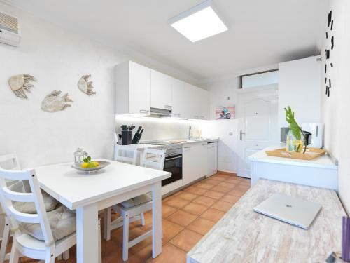 Apartamento Brand New Home With Sunset Terrace