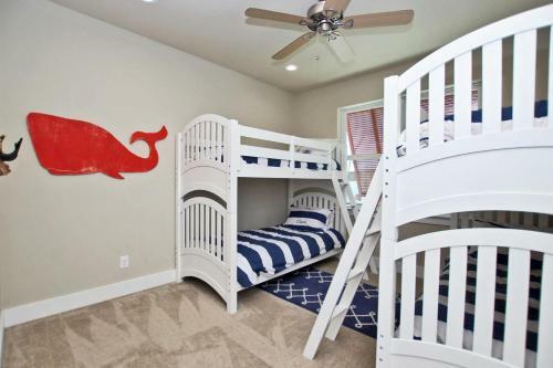 Pass Time Cottages By Youngs Suncoast