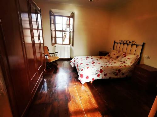 Casa Con Finca En Pol (monforte De Lemos)
