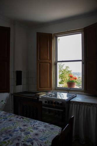 Casa Con Finca En Pol (monforte De Lemos)