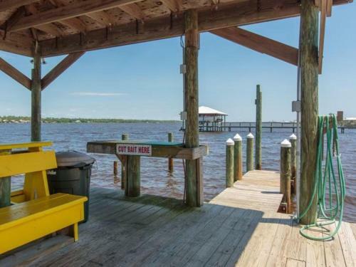 On Golden Pond 8a West By Youngs Suncoast