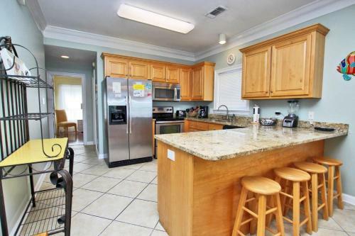 On Golden Pond 8a West By Youngs Suncoast