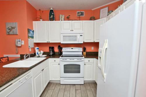 Legacy 102 By Youngs Suncoast
