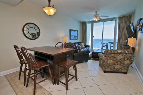 Lighthouse By Youngs Suncoast