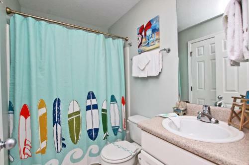 Lighthouse By Youngs Suncoast