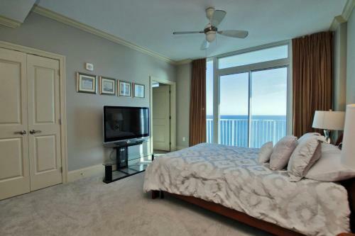 Bel Sole Penthouse 1801 By Youngs Suncoast