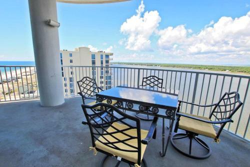 Bel Sole Penthouse 1801 By Youngs Suncoast