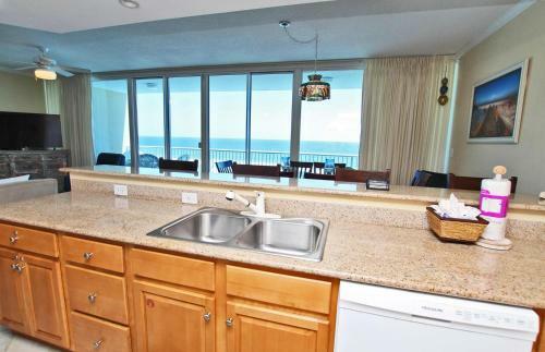 Sanibel By Youngs Suncoast