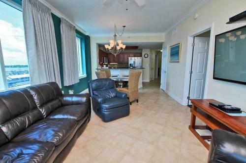 Crystal Tower 609 By Youngs Suncoast