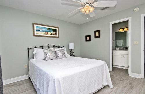 Laguna Bella B1 By Youngs Suncoast