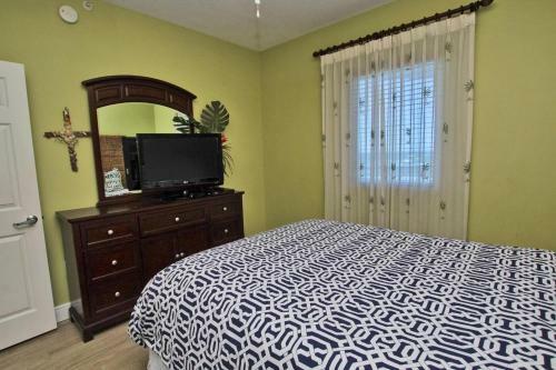 San Carlos Penthouse 4 By Youngs Suncoast