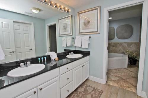 San Carlos Penthouse 4 By Youngs Suncoast
