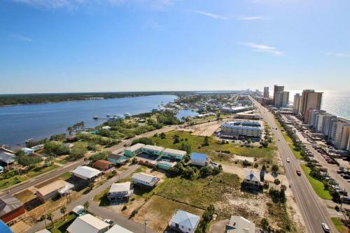 Crystal Tower 1702 By Youngs Suncoast